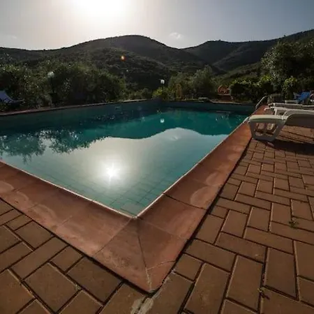 Casaemilia2 * تورو سول تراسيمينو